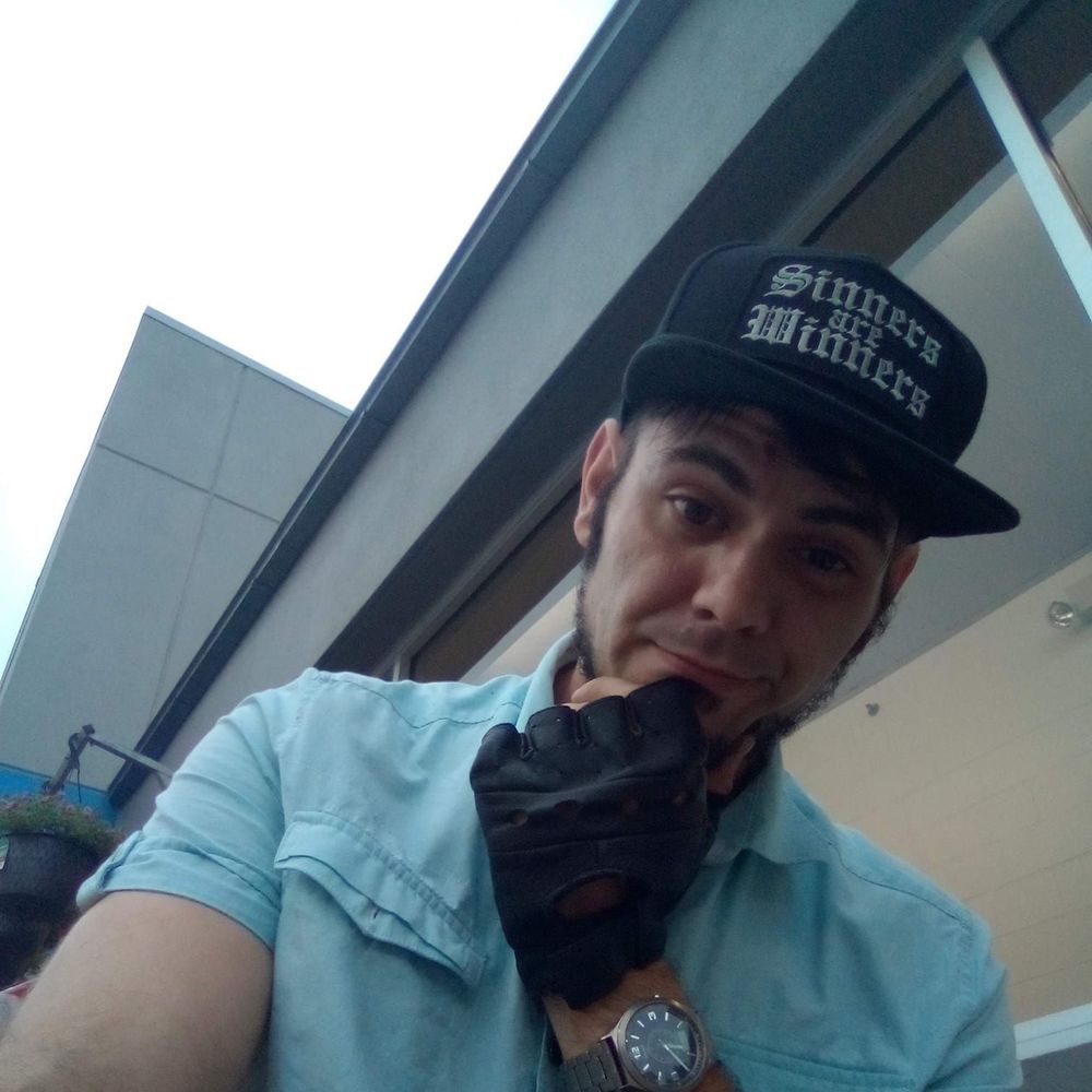 Meet your Posher, Casey